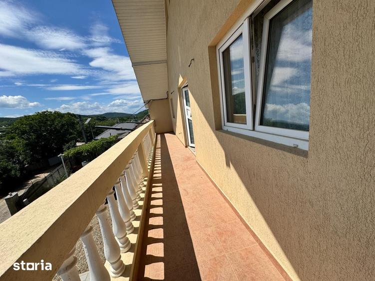 Casă cu 5 camere cu Teren 554 Mp în Mărgineni