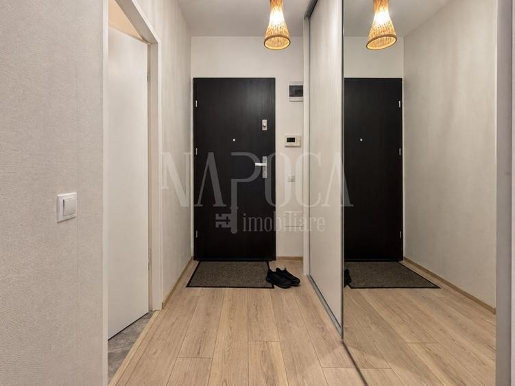 Apartament cu 2 camere semidecomandat în Sopor