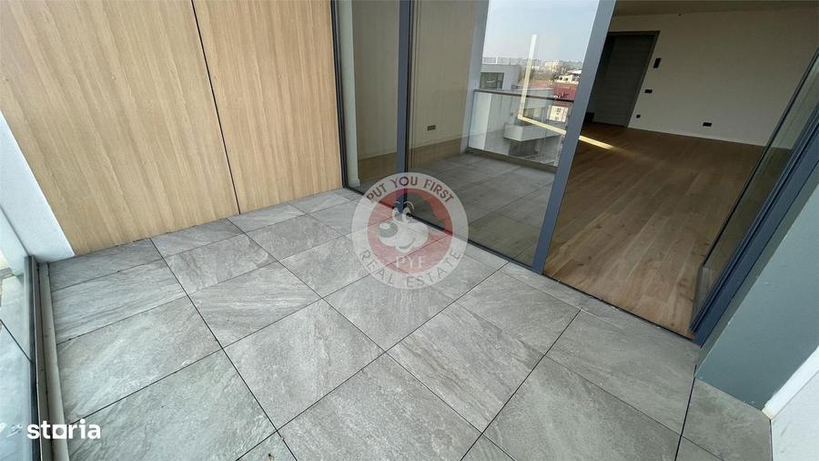Apartament cu 3 camere semidecomandat în Floreasca