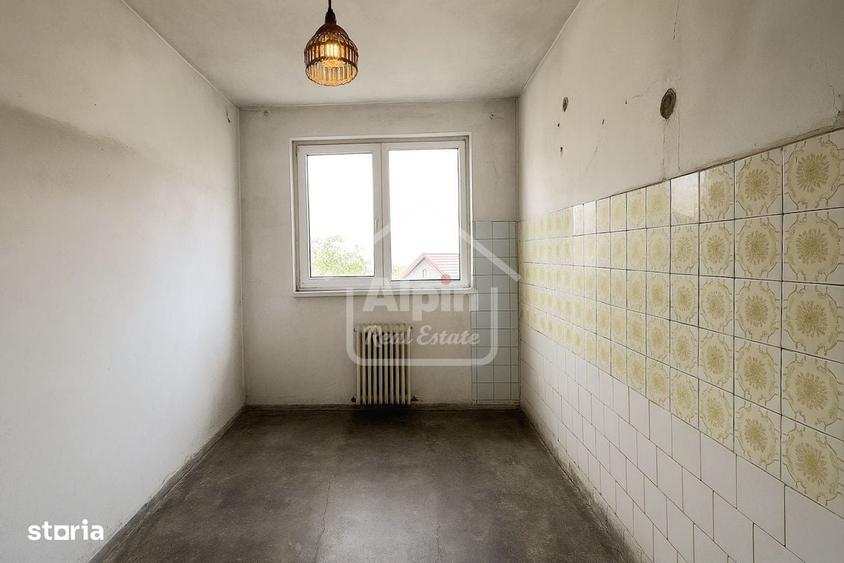 Apartament cu 3 camere decomandat în Blumăna