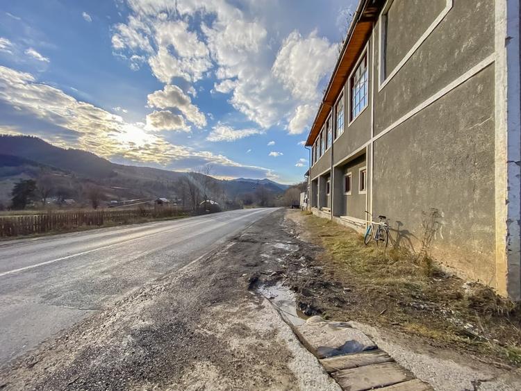 Spațiu industrial, de 1,473 mp, în Tulgheș