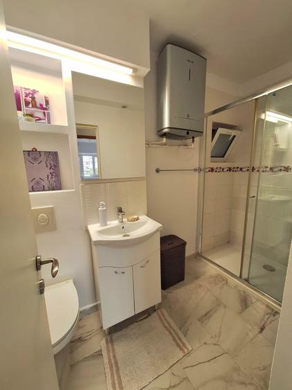 Apartament cu 2 camere decomandat în P-ța Unirii