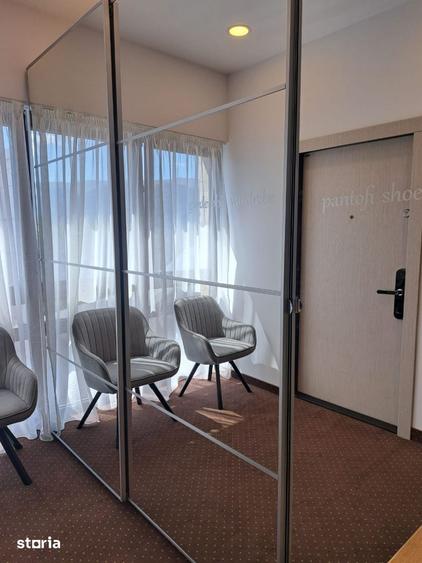 Spațiu comercial, de 280 mp, în Central