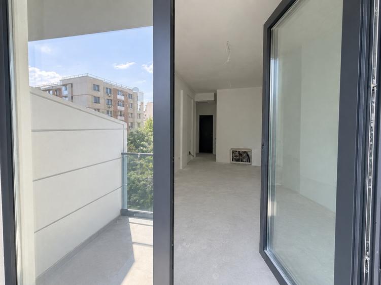 Apartament cu 2 camere semidecomandat în Eminescu