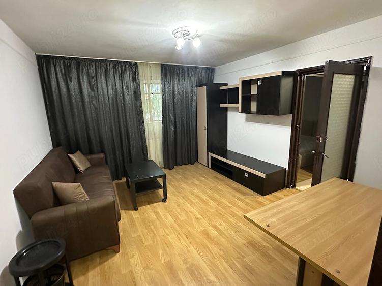 Apartament cu 2 camere semidecomandat în Progresul