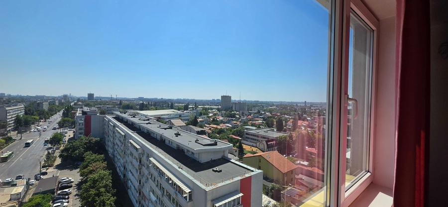 Apartament cu 3 camere semidecomandat în Central