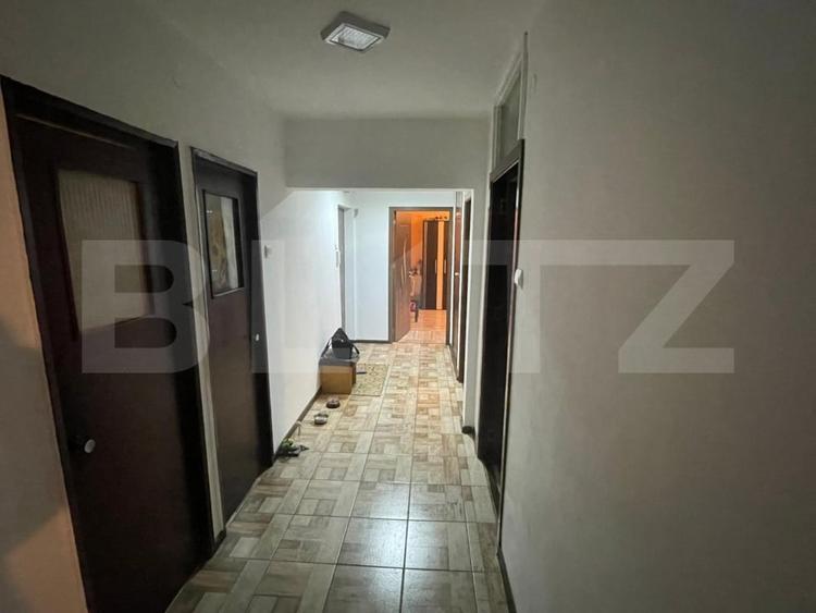 Apartament cu 3 camere decomandat, mobilat în Centrul Civic
