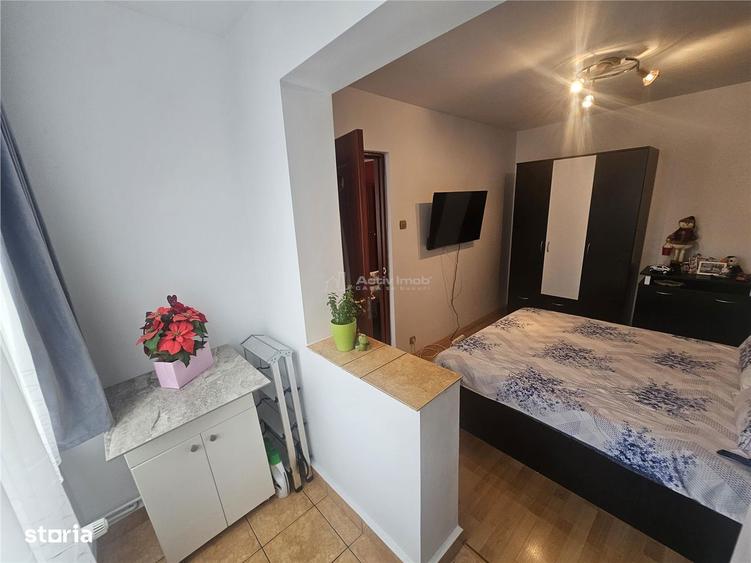 Apartament cu 3 camere, mobilat în Central