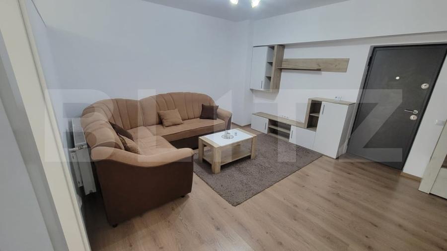 Apartament cu 3 camere semidecomandat, mobilat în Mărăști