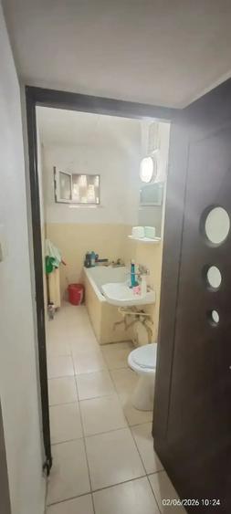 Apartament cu 2 camere nedecomandat în Malu Roșu