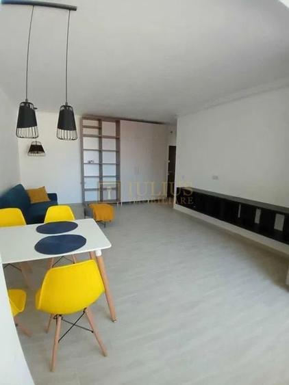 Apartament cu 2 camere semidecomandat în Girocului