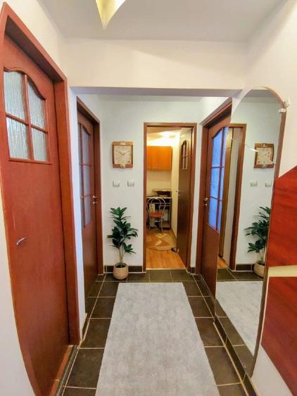 Apartament cu 2 camere decomandat în Sud