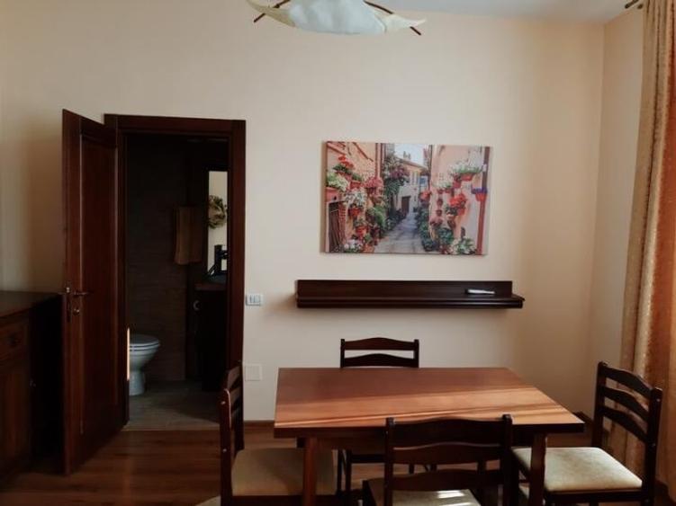 Apartament cu 3 camere decomandat, mobilat în Ultracentral