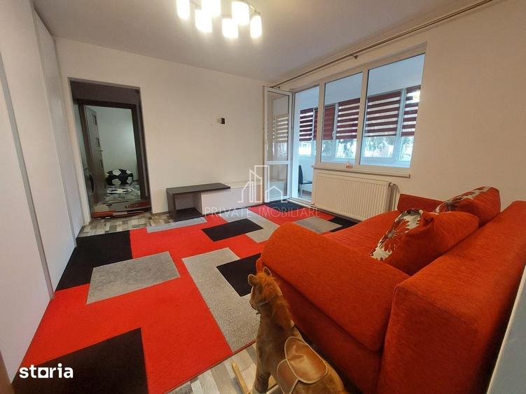 Apartament cu 2 camere semidecomandat în Tudor