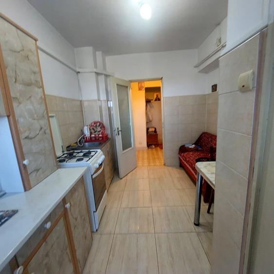 Apartament decomandat zona centrala - 1