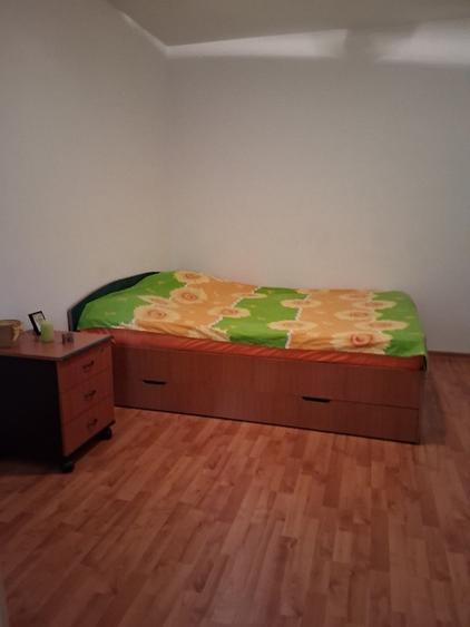 Apartament cu 2 camere semidecomandat în Baba Novac