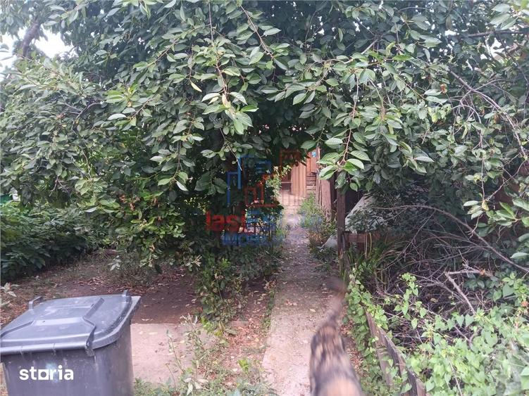 Casă cu 3 camere decomandat cu Teren 200 Mp în Copou