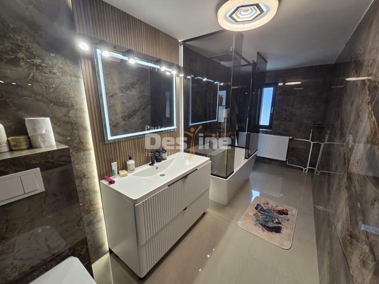 Casă individuală cu 6 camere cu Canalizare în Rediu