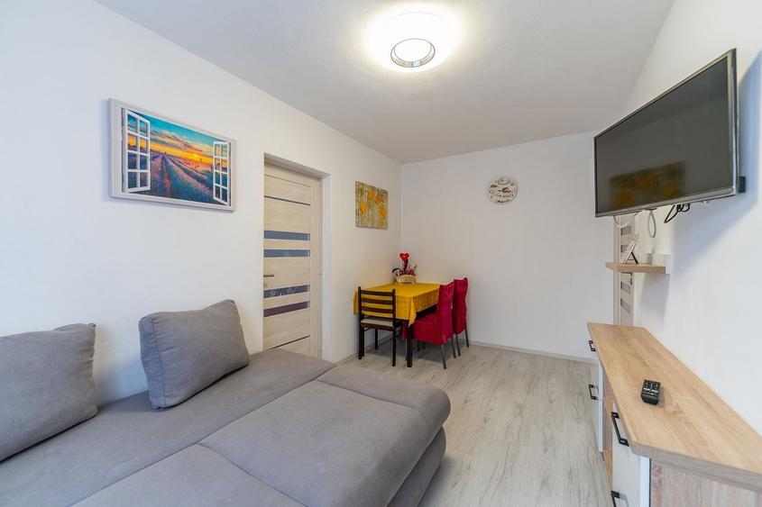 Apartament 3 camere modern in Intim - 2