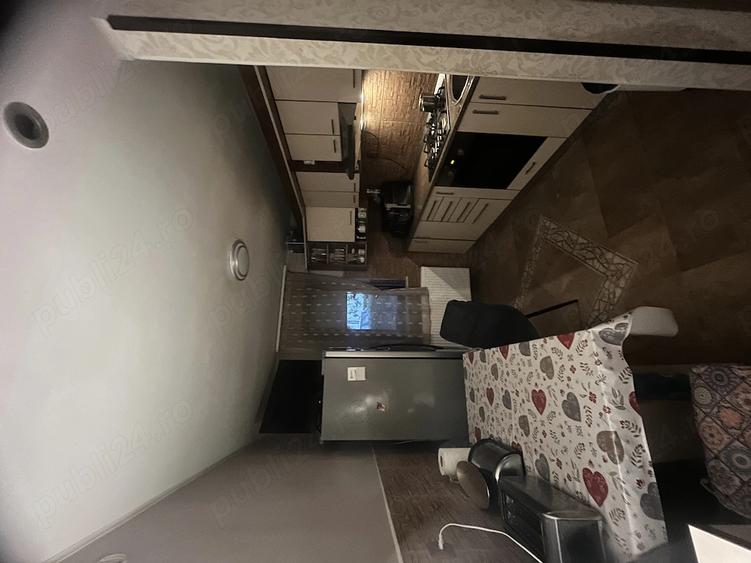 Apartament cu 3 camere decomandat în Granit
