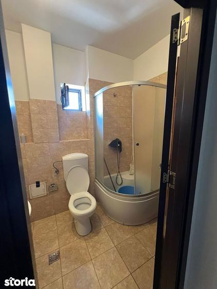 Apartament cu 3 camere, mobilat în Colentina