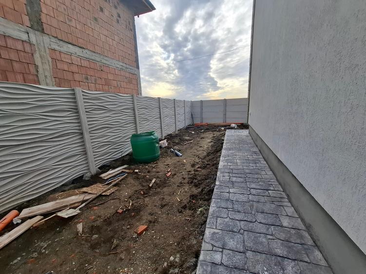 Casă individuală cu 4 camere cu Canalizare în Prelungirea Ghencea