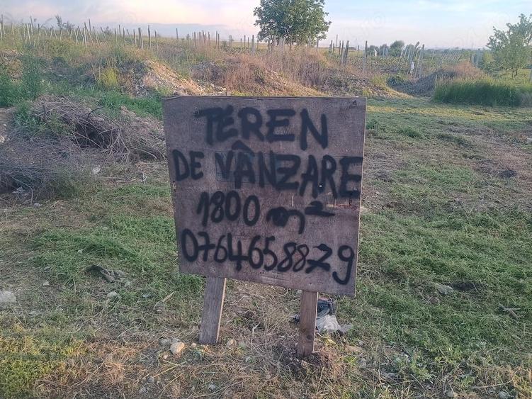 Teren de 1900 mp, în Artego