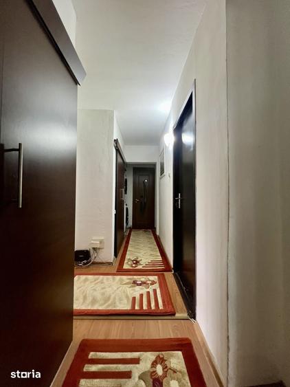 Apartament cu 4 camere decomandat în Giroc
