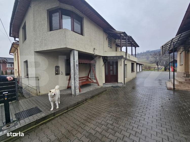 Casă cu 4 camere cu Teren 3566 Mp în Rebrișoara
