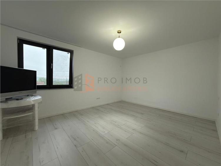 Casă individuală cu 5 camere cu Teren 963 Mp în Nișcov
