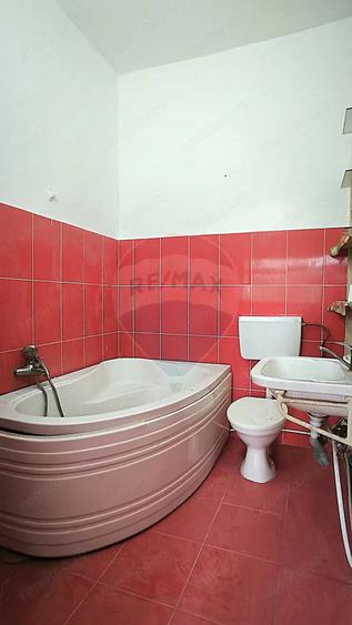 Casă cu 3 camere cu Teren 470 Mp în Dumbrăveni
