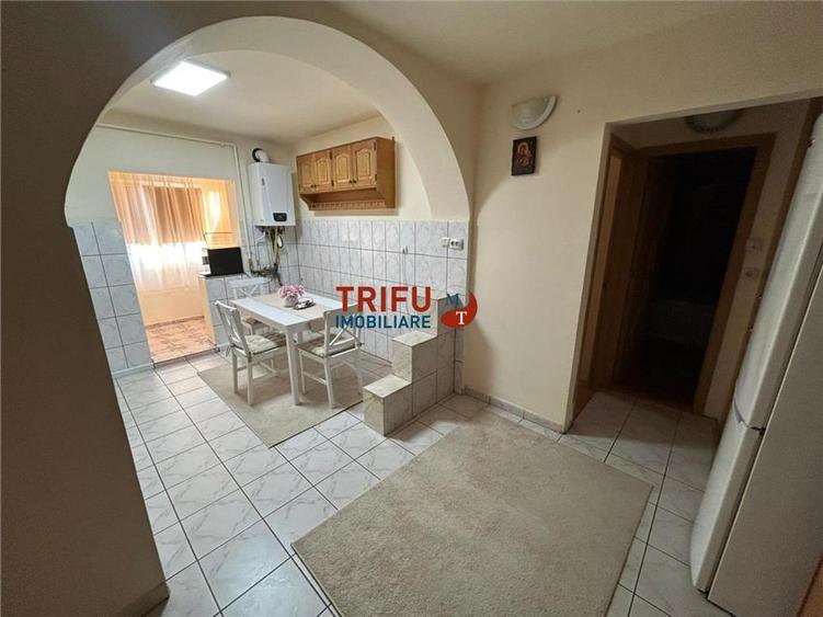 Apartament cu 2 camere decomandat, mobilat în Ampoi 1