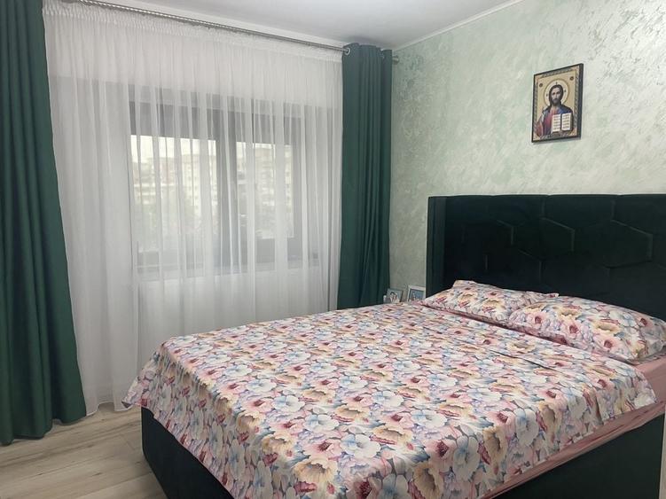 Apartament cu 4 camere decomandat în Central