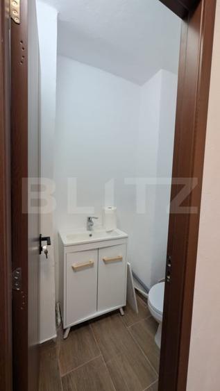 Spațiu comercial, de 70 mp, în Micro 11