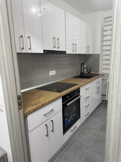 Apartament cu 2 camere în Podu Roș