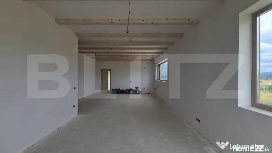 Casă cu 4 camere cu Teren 800 Mp în Bod