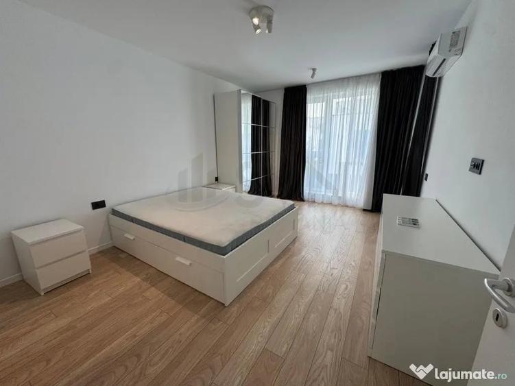 Casă cu 5 camere cu Teren 260 Mp în Pipera