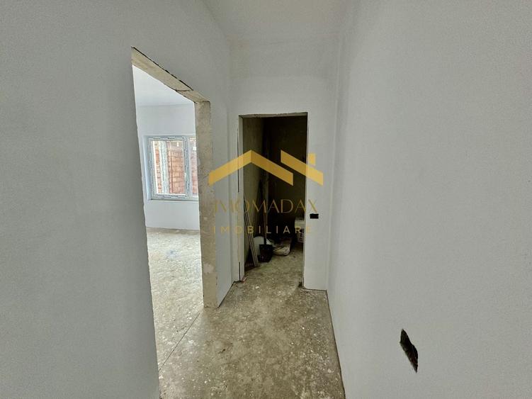 Duplex cu 3 camere cu Canalizare în Bucovăț (Remetea Mare)