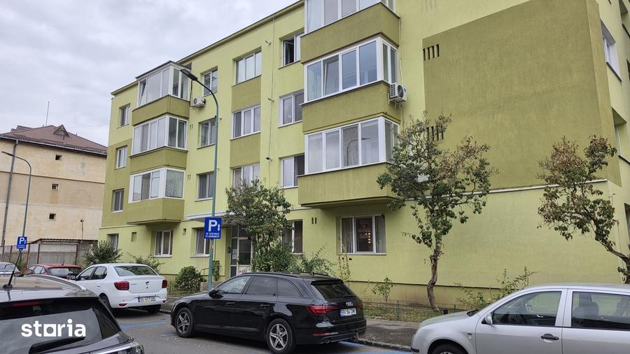 Apartament cu 2 camere în Centrul Civic