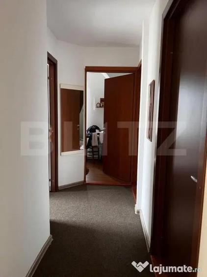 Casă cu 4 camere cu Teren 500 Mp în Central
