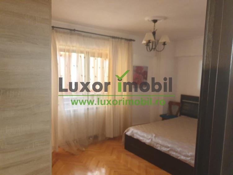 Apartament cu 3 camere decomandat în Centru Civic