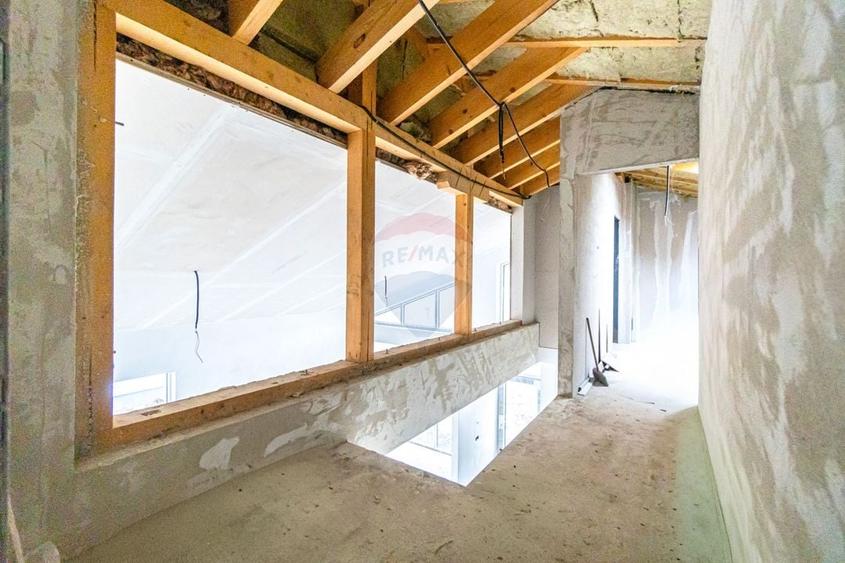 Casă individuală cu 5 camere cu Teren 800 Mp în Hărman