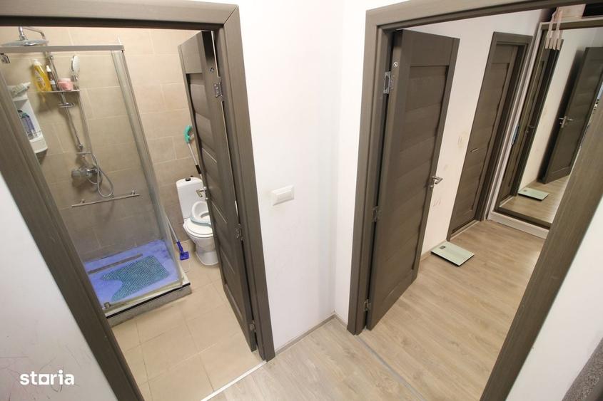 Apartament cu 3 camere în Central — fotografia 3