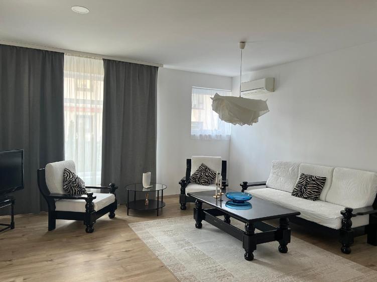 Apartament cu 3 camere decomandat în Floreasca