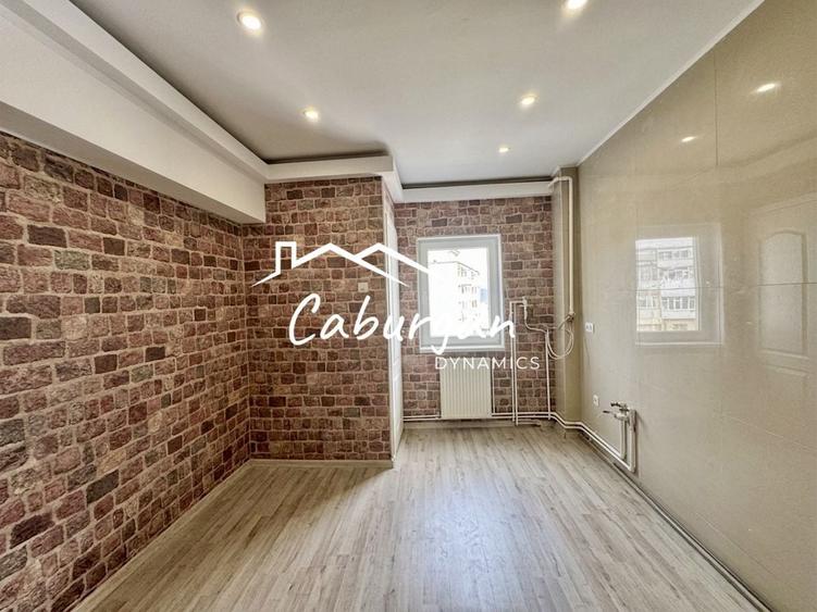 Apartament cu 3 camere decomandat în Mihai Viteazul