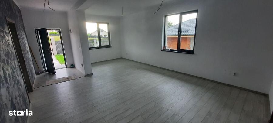 Casa deosebita Valea Adanca Zona 5 Drumuri - 159.000 Euro - 4
