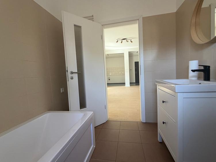 Apartament cu 3 camere decomandat în Braytim