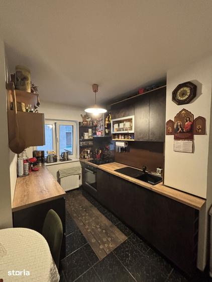 Apartament cu 4 camere în Militari
