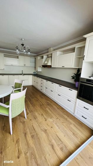 Apartament cu 3 camere decomandat în Aradul Nou