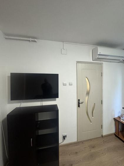 Garsonieră semidecomandată în Dobroești
